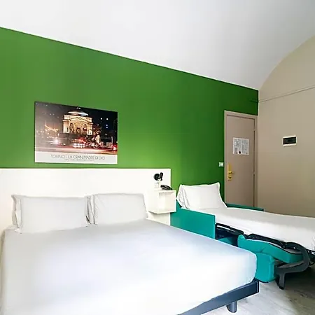 Отель Astoria 3*