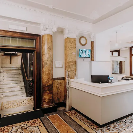 Hotel Astoria 3*