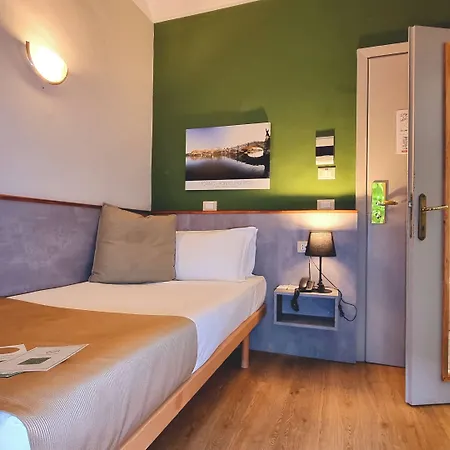 Hotel Astoria 3*