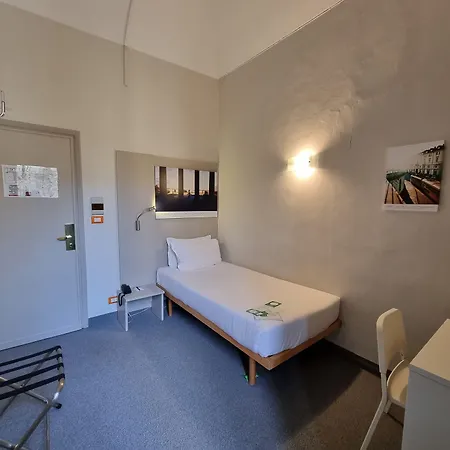 Astoria 3*