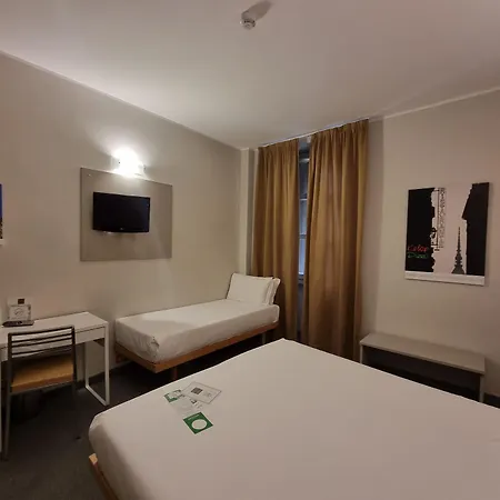 ホテル Astoria トリノ